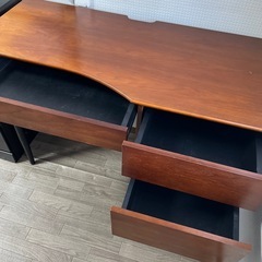 ニトリ
デスクの画像