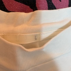 GU  Tシャツの画像