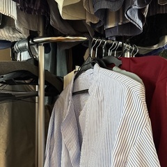 回転式ハンガーラックの画像