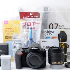 S数約3900回！Nikon D5600★美品★Wi-Fi内蔵★簡単使いやすい  1ヶ月動作補償あり！ 安心のゆうパック代引き発送！ 送料、代引き手数料無料！の画像