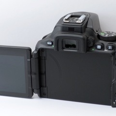 S数約3900回！Nikon D5600★美品★Wi-Fi内蔵★簡単使いやすい  1ヶ月動作補償あり！ 安心のゆうパック代引き発送！ 送料、代引き手数料無料！の画像
