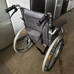 美品 使用少ない 数ヶ月のみ使用 ブレーキ付 車椅子 車いす　テイコブ車イス　 標準型 自走式 WHS07-GY の画像