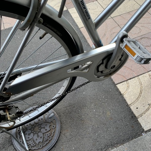 マルイシサイクル　
変速付き　シティサイクル　シルバー