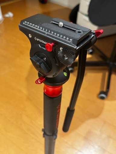 iFootage COBRA2 C180II（一脚)＋KOMODO K5(雲台)