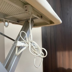 アイロン台　大型　折りたたみ　コード付き　高さ調節可の画像