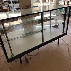 ガラスケースの画像