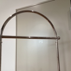 ハンガーラック【町田市再生家具】　252562の画像