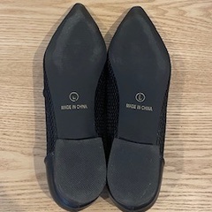 フラットシューズ 黒の画像