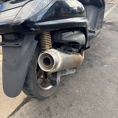 始動動画有り‼️グランドマジェスティ250 【実働車】 ❗️★お買い得車両★  走行距離42047kmﾃﾞｽ　社外マフラーとホイール(アルミ？)付き‼️　低速から中速の加速は抜群‼️ スクーター　バイクの画像