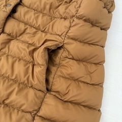 無印良品　ノーカラーベストの画像