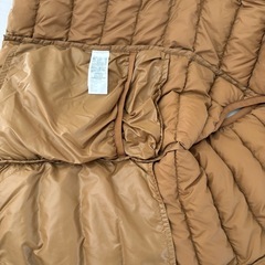 無印良品　ノーカラーベストの画像