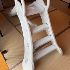 すべり台の画像