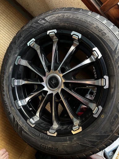 スタッドレスタイヤ、ホイール4本セット、ハイエース用