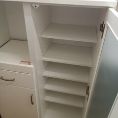 ★リユースのサカイつくば店★TK7555 ニトリ レンジ台 ホワイト H116×D40×W80 クリーニング済みの画像