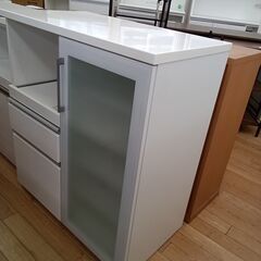 ★リユースのサカイつくば店★TK7556 ニトリ レンジ台 ホワイト H101×D50×W88 クリーニング済みの画像