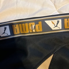 PUMA トラックジャケットの画像