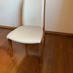 ダイニングチェアの画像
