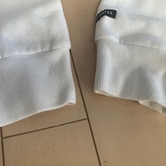 PEARLY GATES ホワイト パーカーの画像