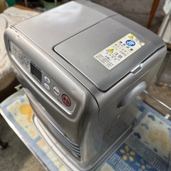ダイニチ (Dainichi) 石油ファンヒーター (木造7畳まで/コンクリート9畳まで) Sタイプ ライトシルバー FW-25S3-S の画像