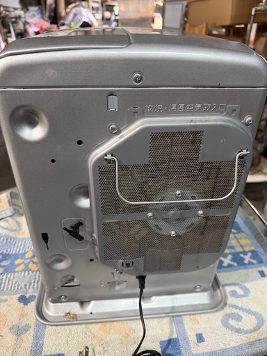 ダイニチ (Dainichi) 石油ファンヒーター (木造7畳まで/コンクリート9畳まで) Sタイプ ライトシルバー FW-25S3-S