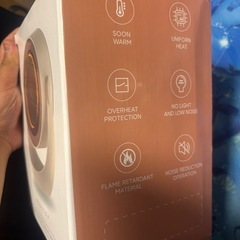 卓上、壁掛け温風ヒーターの画像