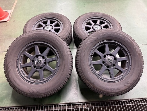 ランクル　プラド　タイヤホイール　スタッドレス