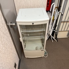 クリア冷蔵庫の画像