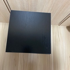 サイドテーブル ナイトテーブルの画像