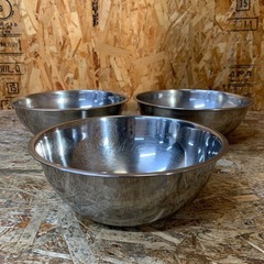 C(7733) ステンレス製 ボウル 3個セット 調理用品 ボール キッチン用品 業務用 厨房用小物 飲食店 店舗用 中古品の画像