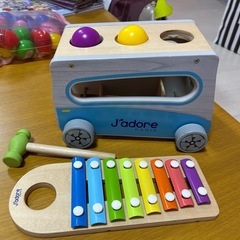 jadore 木製おもちゃ　バスの画像