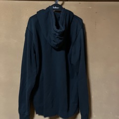 パーカー紺色の画像