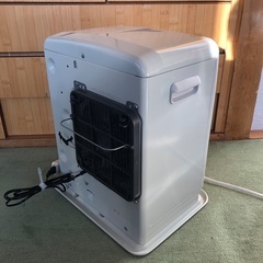 石油ファンヒーター(68) ダイニチ 2017年 5Lタンク FW-3217NE  Good!の画像