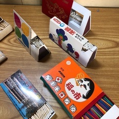 三角箱マッチ マッチ箱 14個まとめ売り たくぎん 北見しんきん まるせん 温根湯温泉 武華ホテル マッチ 粗品 ノベルティ 昭和 レトロの画像