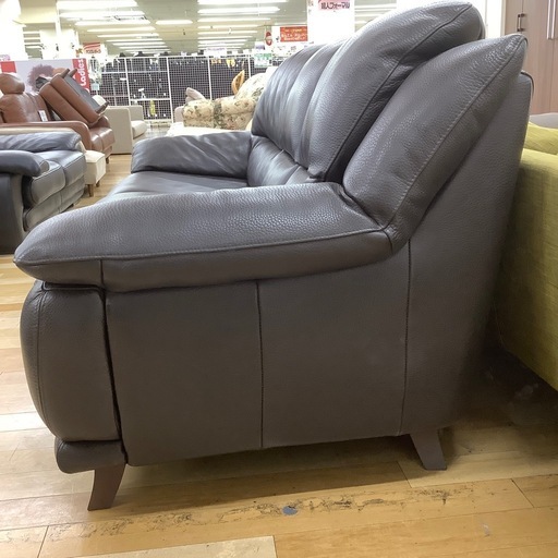 【お値下げしました！】IDC大塚家具  3人掛けソファー　入荷しました。