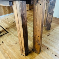 ダイニングテーブル　丸型　4人掛け　北欧風　古材　アンティーク　木製の画像