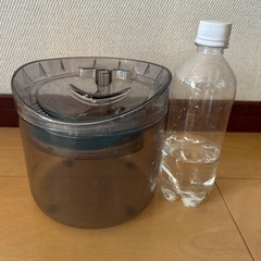 ペット用　自動給水器の画像
