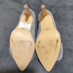 ファーパンプスの画像