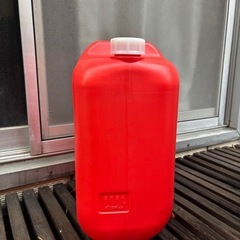 灯油ポリタンク18リットルの画像