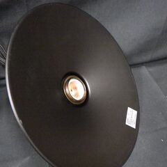 ニトリ ペンダントライト シーリングライト 黒 照明器具 電球 ランプ E26 ①の画像