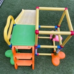 すべり台の画像