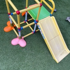 すべり台の画像