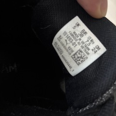 PUMA ブラック　スニーカーの画像