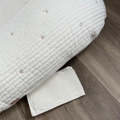 jeinjena cカーブクッションの画像