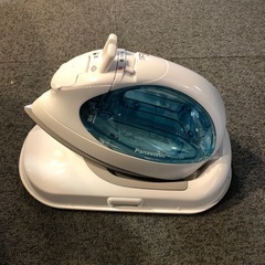 Panasonic 2017年製　コードレススチームアイロンの画像