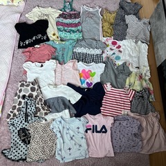 女の子　子供服の画像