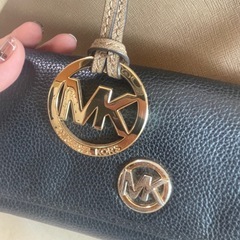 マイケルコース　バッグ　財布の画像