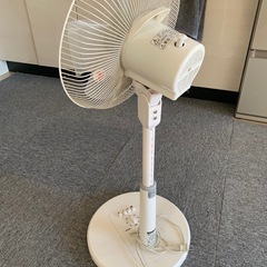カバー無し。扇風機の画像