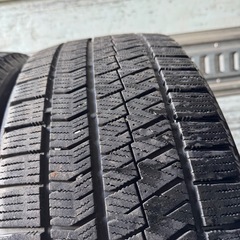 バリ山　 BRIDGESTONE ブリヂストン　ブリジストン　VRX2 215/50R18 スタッドレス　タイヤ　2020年製　18インチの画像