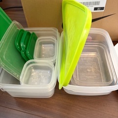 【譲ります】 食器･グラス･タッパーまとめセットの画像