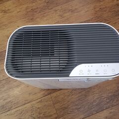 ★リユースのサカイ水戸店★ Levoit 空気清浄機  20年製 動作確認／クリーニング済み MT6561の画像